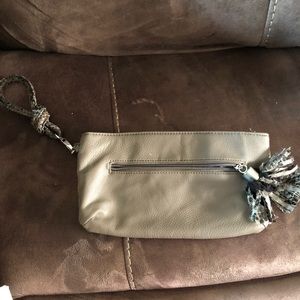 Wristlet